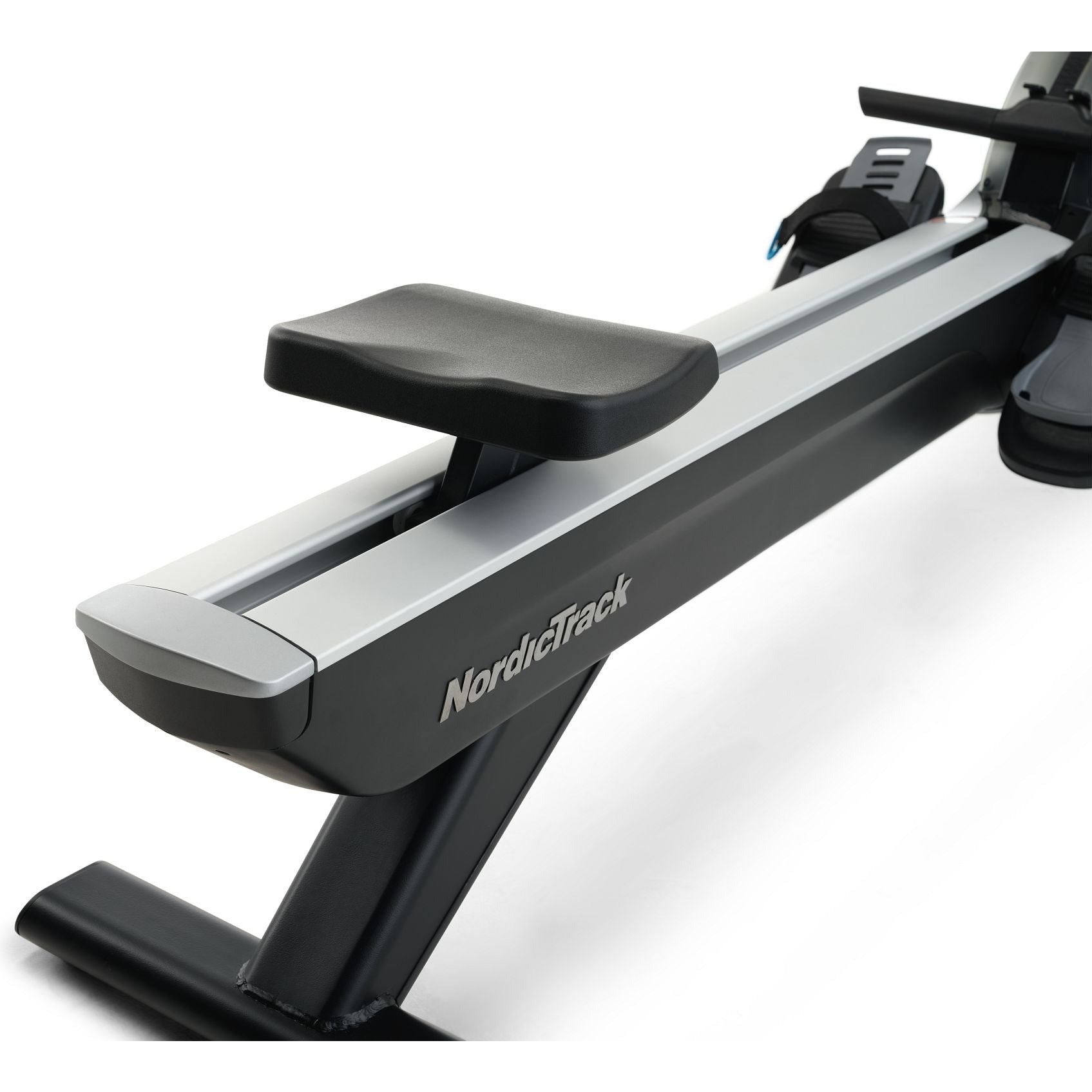 NordicTrack RW900; iFIT-enabled Rower with 22" Pivoting Touchscreen